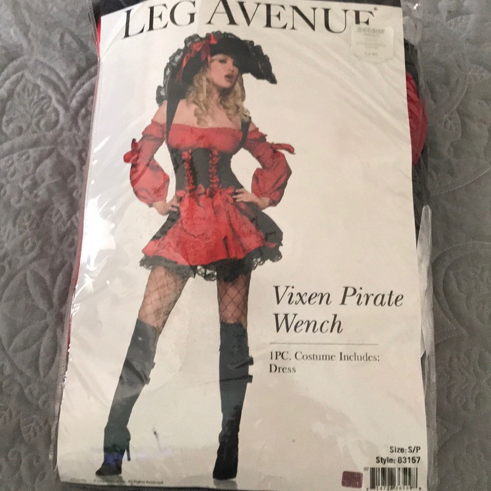 Leg Avenue Pirate Costume